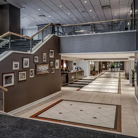 Delta Hotels By Marriott Montreal-3